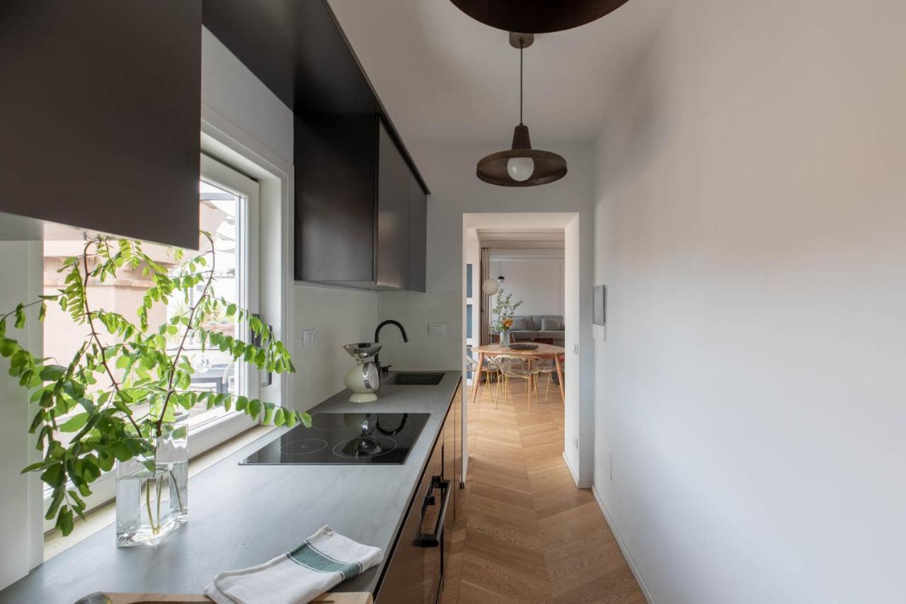 Iflat Navona's Penthouse With Stunning View Rom