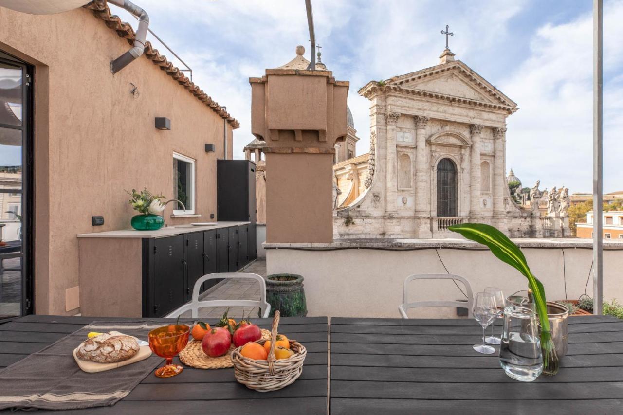 Iflat Navona's Penthouse With Stunning View Rom